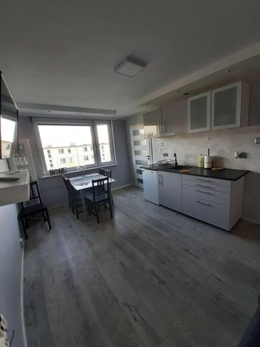 Urocze Mieszkanko 1,25 Km Do Morza Baltyckiego Apartment กดัญสก์ ภายนอก รูปภาพ