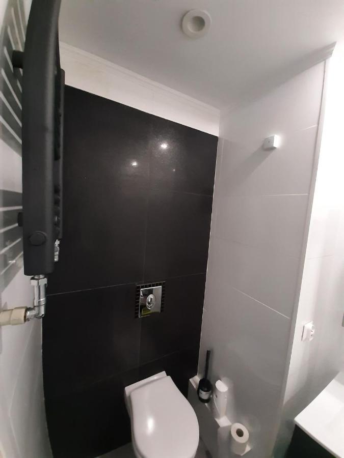 Urocze Mieszkanko 1,25 Km Do Morza Baltyckiego Apartment กดัญสก์ ภายนอก รูปภาพ